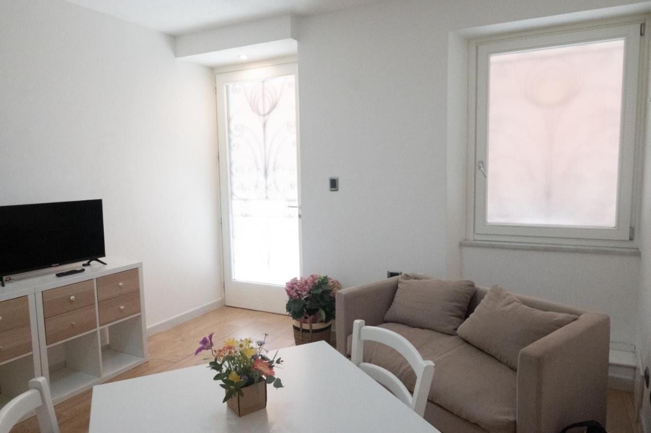 Villanova Apartment Cagliari Bagian luar foto